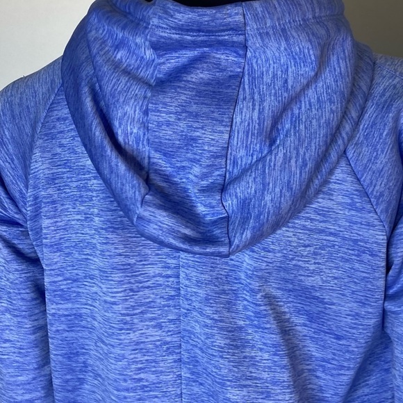 Under Armour Storm With thumb holes and fleece lined zip up hoodie - Picture 8 of 9